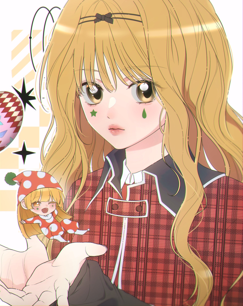 2girls, absurdres, blonde_hair, blunt_bangs, blush, capelet, closed_mouth, commentary