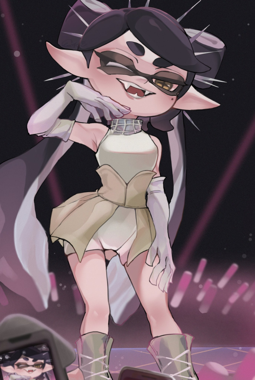 1girl, ;d, black_hair, boots, bow-shaped_hair, breasts, callie_(grand_festival)_(splatoon), callie_(splatoon), chanryi, commentary_request, cross-shaped_pupils, elbow_gloves, fangs, gloves, hairband, hand_on_own_leg, highres, inkling, long_hair, long_pointy_ears, looking_at_viewer, mole, mole_under_eye, official_alternate_costume, one_eye_closed, open_mouth, pointy_ears, shirt, shorts, sleeveless, sleeveless_shirt, small_breasts, smile, solo, spiked_hairband, spikes, splatoon_(series), splatoon_3, symbol-shaped_pupils, tentacle_hair, turtleneck, turtleneck_shirt, twintails, very_long_hair, white_boots, white_gloves, white_shirt, white_shorts, yellow_eyes