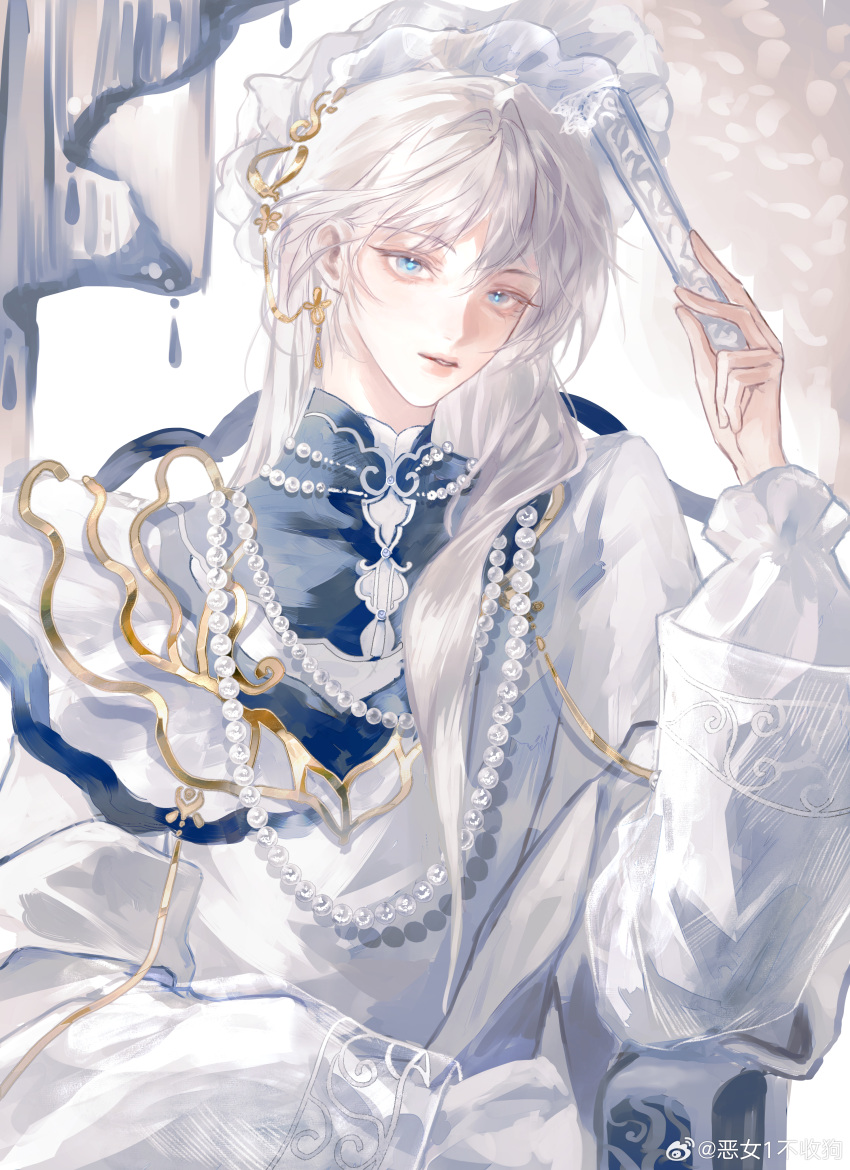 1boy, absurdres, alternate_costume, androgynous, armchair, becoming_a_god_in_the_zerg_world_by_livestreaming_bl_novels, blue_eyes, blue_shirt, bonnet, chair, chinese_clothes, chinese_commentary, curtains, e_nu_1_bu_shou_gou, elbow_rest, flower, folded_fan, folding_fan, frilled_sleeves, frills, gold_trim, hair_between_eyes, hair_flower, hair_ornament, hair_over_shoulder, hand_fan, hand_up, highres, holding, holding_fan, jacket, jewelry, lips, long_hair, long_sleeves, looking_at_viewer, male_focus, mandarin_collar, multiple_necklaces, necklace, parted_lips, pearl_necklace, shawl, shi_cunjin, shirt, sitting, sleeves_past_wrists, solo, upper_body, watermark, weibo_watermark, white_bonnet, white_hair, white_jacket, white_shawl, yunjian