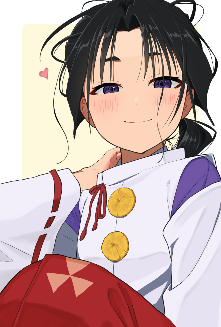 1boy, apmix, black_hair, blush, border, closed_mouth, commentary_request, dot_nose, heart, highres, houjou_tokiyuki_(nige_jouzu_no_wakagimi), looking_at_viewer, loose_hair_strand, male_focus, nige_jouzu_no_wakagimi, outside_border, smile, solo, trap, violet_eyes, white_border, yellow_background
