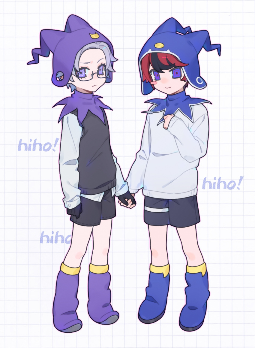2boys, aged_down, ahoge, aotsuki_eito, black_frost, black_frost_(cosplay), black_gloves, black_shorts, black_streaks, black_sweater_vest, blue_boots, blue_eyes, blue_hat, blush_stickers, boots, catchphrase, chinese_commentary, commentary_request, cosplay, frown, full_body, glasses, gloves, grey_hair, grid_background, hat, highres, holding_hands, jack_frost_(megami_tensei), jack_frost_(megami_tensei)_(cosplay), jacket, looking_at_viewer, male_focus, multicolored_hair, multiple_boys, purple_boots, purple_hat, red_hair, shin_megami_tensei, shirt, short_hair, shorts, smile, streaked_hair, sumino_takumi, sweater, sweater_vest, the_hundred_line_-last_defense_academy-, violet_eyes, white_shirt, white_sweater, xuxigua1029