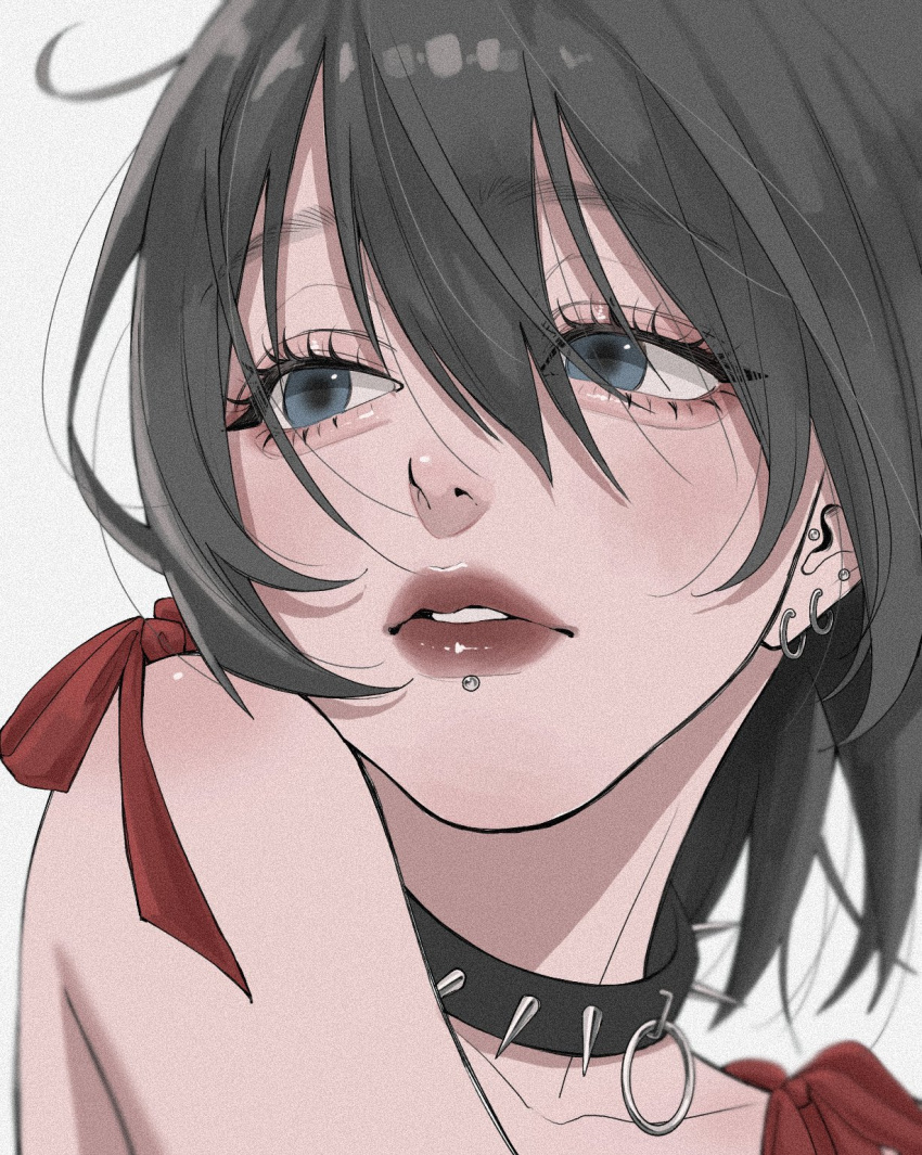 1girl, aegyo_sal, black_choker, black_hair, blue_eyes, blurry, choker, close-up