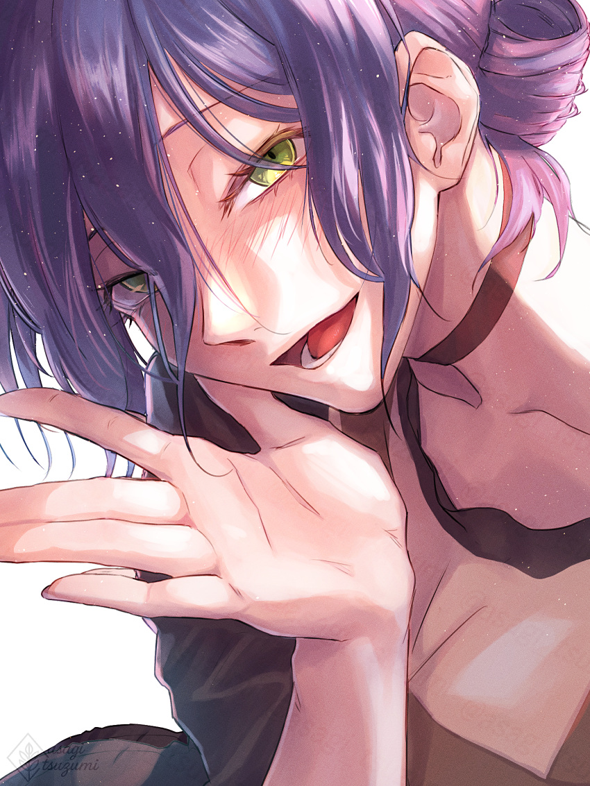1girl, asagi_tsuzumi, black_choker, black_sleeves, chainsaw_man, choker, close-up, green_eyes