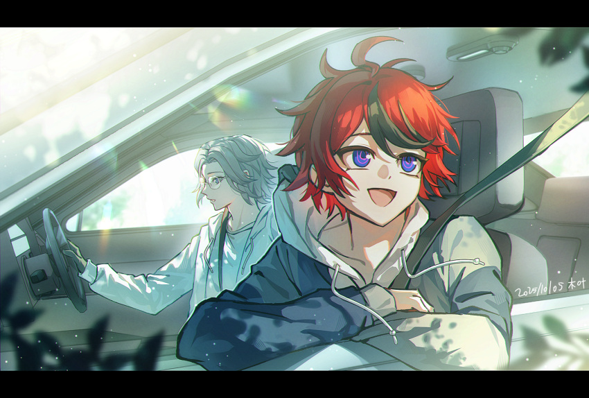 2boys, :d, ahoge, aotsuki_eito, black_gloves, black_hoodie, black_streaks, blue_eyes