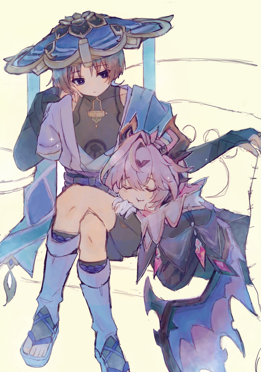 2boys, black_hair, closed_eyes, closed_mouth, crossed_legs, genshin_impact, gloves, hat, head_rest, highres, horns, japanese_clothes, male_focus, mano_062, mini_durin_(genshin_impact), mini_durin_(human)_(genshin_impact), multiple_boys, purple_hair, sandals, scaramouche_(genshin_impact), short_hair, shorts, simple_background, sitting, smile, violet_eyes, wanderer_(genshin_impact), wings