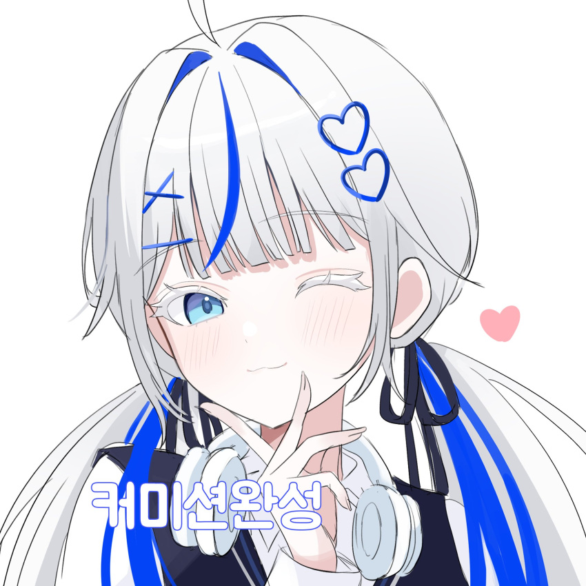 1girl, ;3, ahoge, aokumo_rin, blue_eyes, closed_mouth, colored_eyelashes, hair_ornament