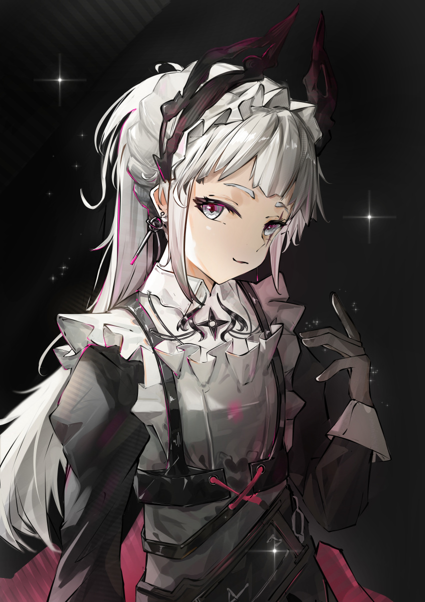 1girl, absurdres, ambience_synesthesia, apron, arknights, black_background, black_dress, black_gloves, chinese_commentary, collared_dress, commentary_request, contrast_collar, dress, earrings, frills, gloves, grey_eyes, hand_up, highres, irene_(arknights), irene_(voyage_of_feathers)_(arknights), jewelry, light_particles, light_smile, liuyunnnn, long_hair, long_sleeves, looking_at_viewer, maid, maid_apron, maid_headdress, multicolored_hair, official_alternate_costume, parted_lips, partial_commentary, pink_hair, scar, scar_across_eye, scar_on_face, solo, sparkle, streaked_hair, upper_body, white_apron, white_hair