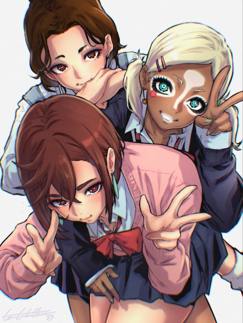 3girls, ayase_momo, blonde_hair, blue_eyes, blue_skirt, blue_sweater, bow, bowtie, brown_eyes, brown_hair, closed_mouth, collared_shirt, cowboy_shot, crossed_bangs, dandadan, dark-skinned_female, dark_skin, earrings, english_commentary, friends, green_nails, grey_background, grin, gyaru, gyaru_makeup, hair_behind_ear, hair_ornament, hairclip, highres, jewelry, kami_high_school_uniform, leaning_forward, leaning_on_person, long_sleeves, looking_at_viewer, loose_bowtie, loose_socks, low_twintails, makeup, miko_(dandadan), miniskirt, muko_(dandadan), multicolored_nails, multiple_girls, nail_polish, parted_bangs, parted_lips, pink_sweater, pleated_skirt, red_bow, red_bowtie, school_uniform, shirt, shirt_under_sweater, short_hair, signature, skirt, smile, socks, sweater, toni_caballero, twintails, v, w, white_shirt, white_socks
