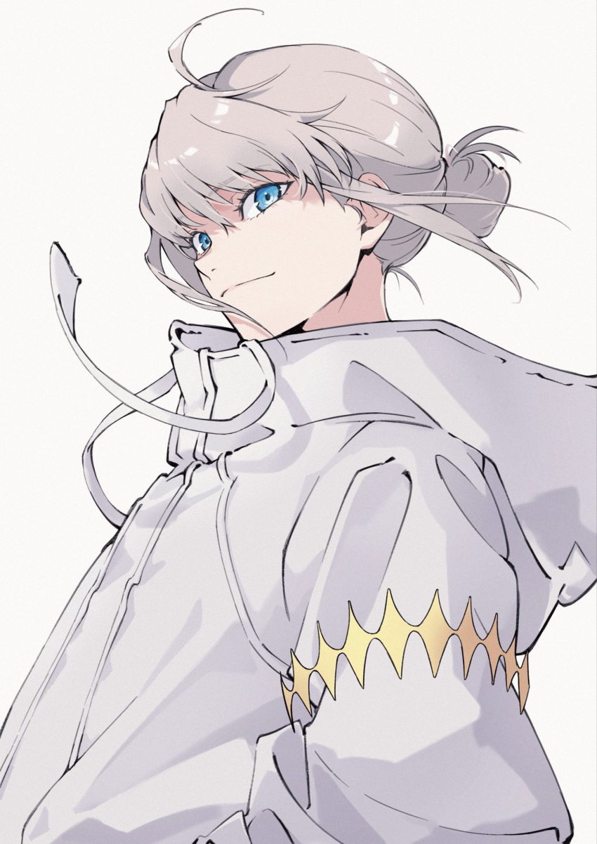 1boy, baggy_clothes, blue_eyes, fate/grand_order, fate_(series), gongthreeone, grey_hair, hair_bun
