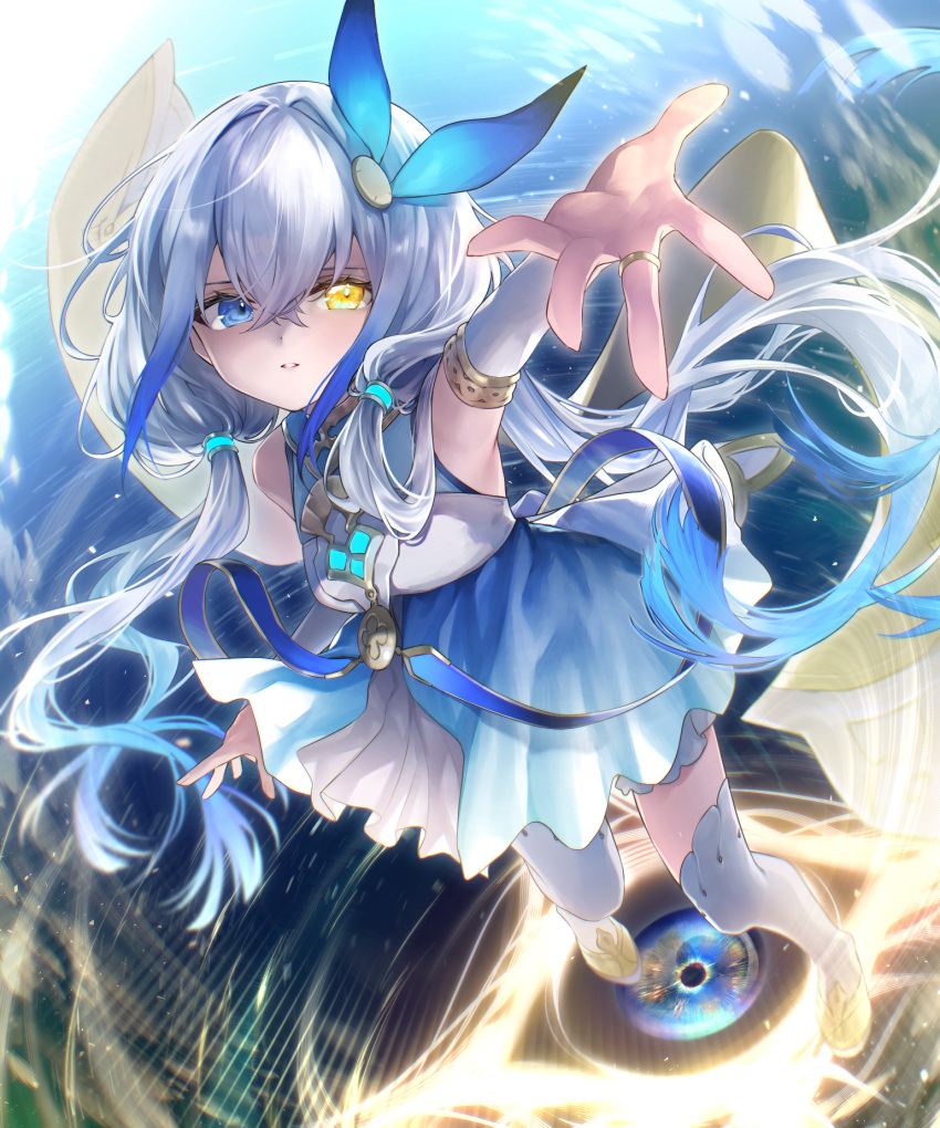1girl, amatsuji, bare_shoulders, blue_dress, blue_eyes, colored_tips, commentary_request, detached_sleeves, dress, gradient_hair, grey_hair, heterochromia, highres, long_hair, low_twintails, multicolored_dress, multicolored_hair, reaching, shadowverse, shadowverse:_worlds_beyond, sleeveless, sleeveless_dress, solo, thigh-highs, twintails, velharia_(shadowverse:_worlds_beyond), white_dress, white_sleeves, white_thighhighs, yellow_eyes
