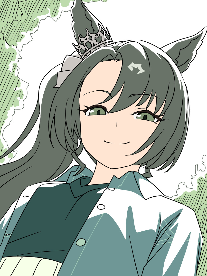 1girl, absurdres, animal_ears, baasaku_(balasaku24), black_hair, blue_coat, blue_jacket, breasts, closed_mouth, coat, ear_ornament, ear_through_crown, green_eyes, green_hair, green_shirt, grey_skirt, hair_between_eyes, highres, horse_ears, horse_girl, jacket, long_hair, long_sleeves, looking_at_viewer, looking_down, multicolored_hair, satono_crown_(casual)_(umamusume), satono_crown_(umamusume), shirt, side_ponytail, skirt, smile, solo, streaked_hair, sweater, umamusume, upper_body