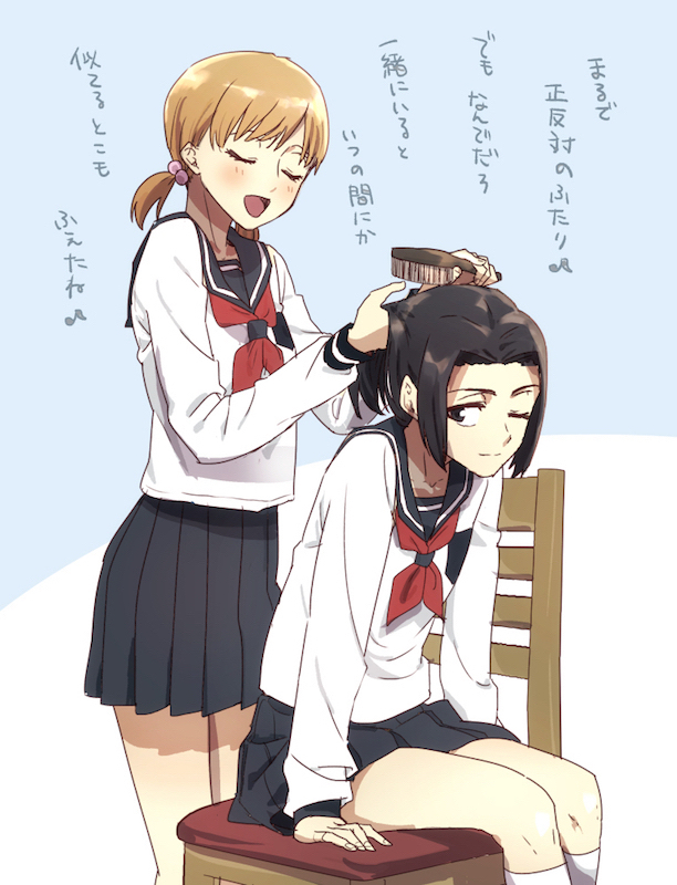 2girls, black_eyes, black_hair, black_skirt, bleach, bleach:_sennen_kessen-hen, brushing_another's_hair, brushing_hair