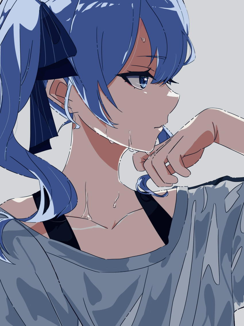 1girl, blue_eyes, blue_hair, closed_mouth, collarbone, commentary_request, hand_up, highres
