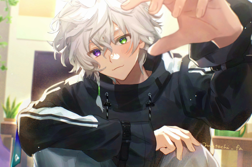 1boy, :3, absurdres, black_hoodie, commentary_request, feet_out_of_frame, green_eyes, grey_pants