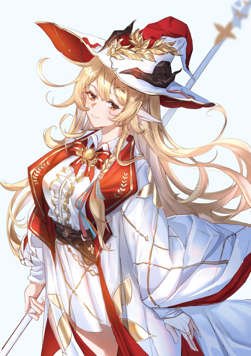 1girl, alice_(genshin_impact), blonde_hair, bridal_gauntlets, closed_mouth, collared_dress, dress, elf, genshin_impact, gugu's_cloud_dust, hair_between_eyes, hat, highres, holding, holding_polearm, holding_weapon, light_blush, long_hair, long_sleeves, orange_eyes, pointy_ears, polearm, red_hat, single_center_frill, smile, solo, very_long_hair, weapon, white_dress, witch, witch_hat