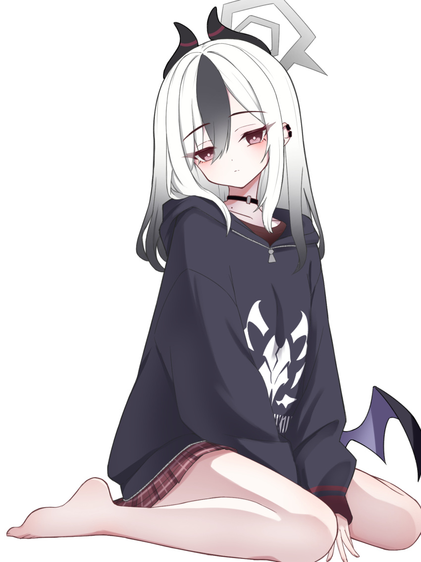 1girl, barefoot, black_choker, black_hair, black_hoodie, black_horns, blue_archive, bright_pupils