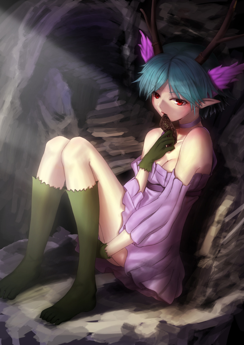 c_the_money_of_soul_and_possibility_control, exxe, green_hair, head_wings, highres, horns, q_(control), red_eyes, short_hair, sitting, solo