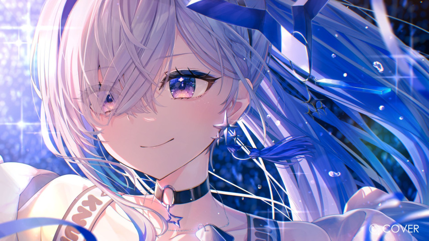 1girl, amane_kanata, amane_kanata_(lock_on), black_choker, blue_hair, blue_halo, blurry, blurry_background