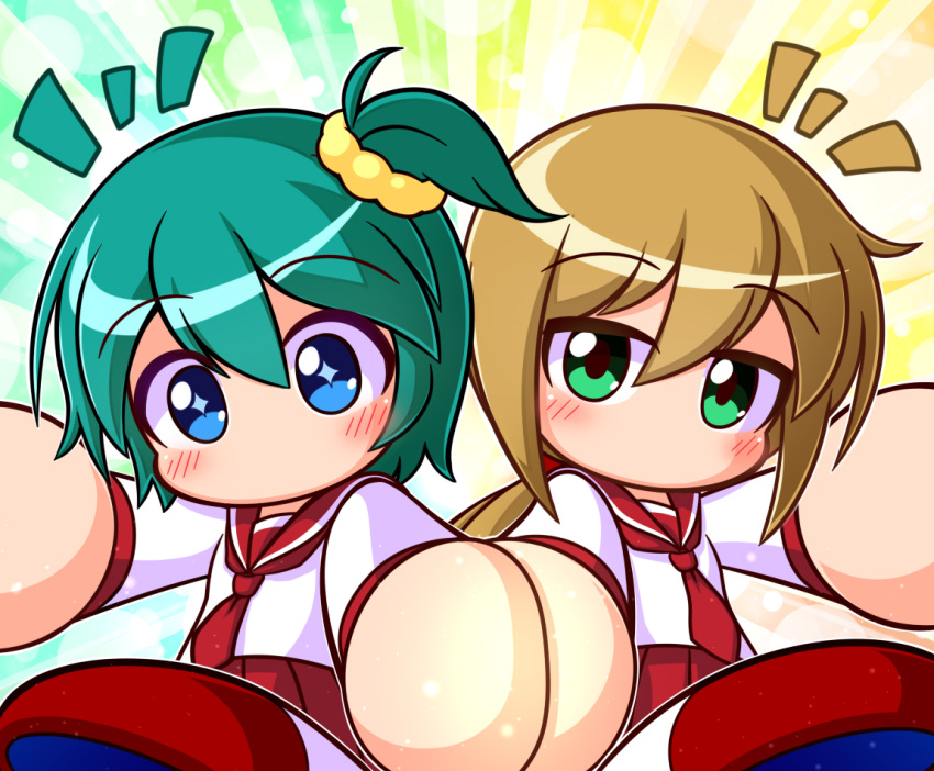 2girls, asouuuu, blonde_hair, blue_eyes, commentary_request, green_eyes, green_hair, hair_between_eyes