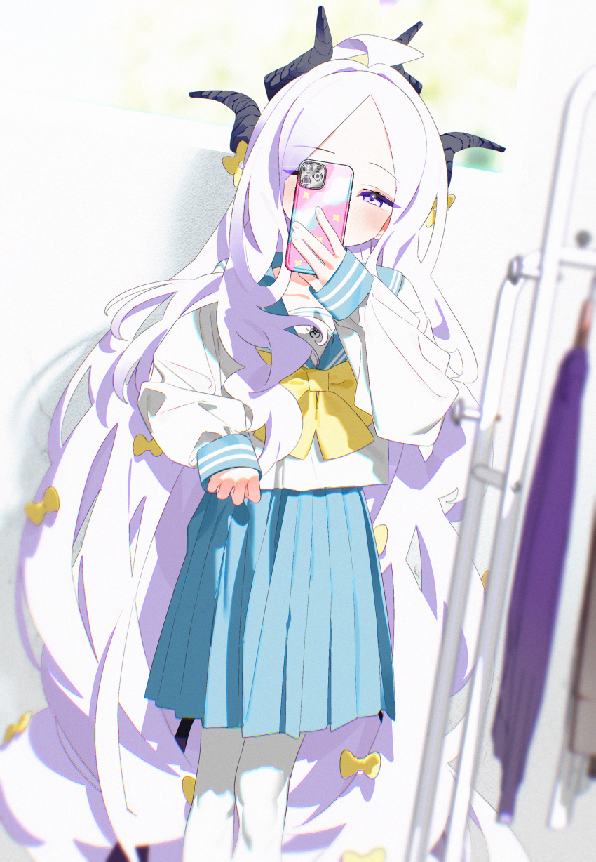 1girl, absurdres, alternate_costume, black_horns, blue_archive, blue_sailor_collar, blue_skirt, bm_tol