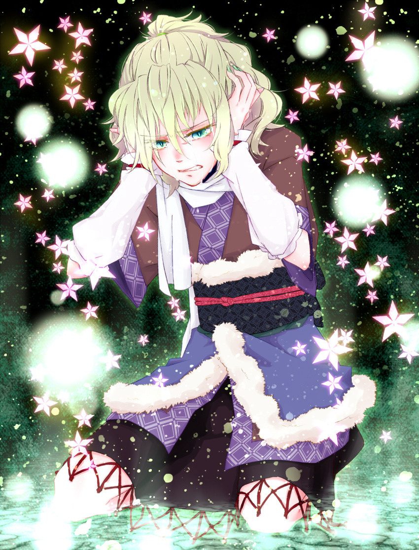 arm_warmers, blonde_hair, clenched_teeth, green_eyes, highres, holding_head, kneeling, mizuhashi_parsee