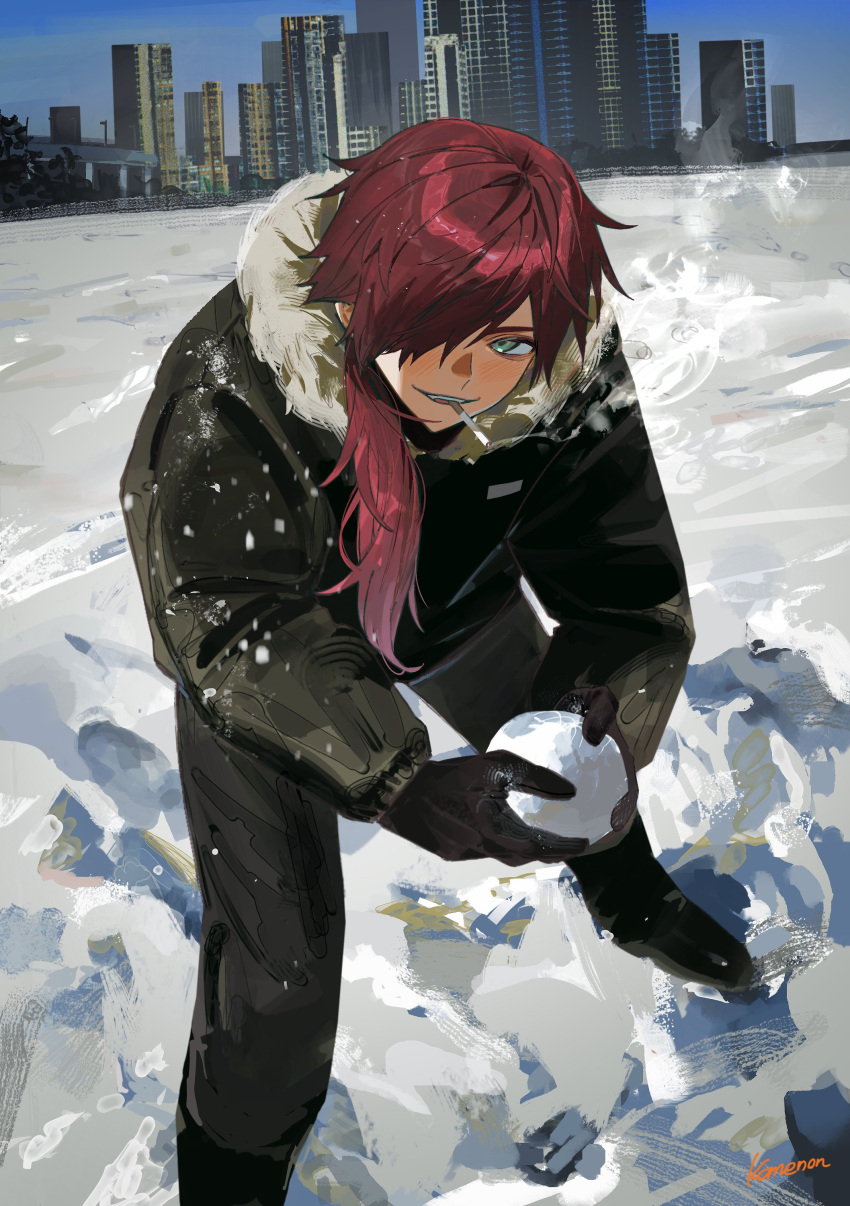 1boy, absurdres, alternate_costume, black_gloves, black_jacket, black_pants, blue_sky, cigarette, cityscape, fur-trimmed_jacket, fur_trim, gloves, green_eyes, hair_between_eyes, hair_over_one_eye, highres, holding, holding_snowball, jacket, kome_non, lauren_iroas, long_hair, looking_at_viewer, male_focus, nijisanji, outdoors, pants, ponytail, red_hair, side_ponytail, sky, smile, smoking, snow, snowball, solo, standing, virtual_youtuber