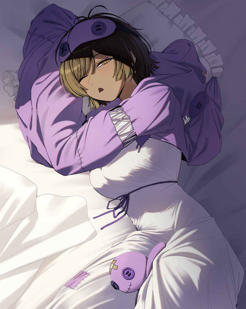 1girl, antenna_hair, between_legs, brown_hair, co_duck, commentary, cowboy_shot, dark-skinned_female