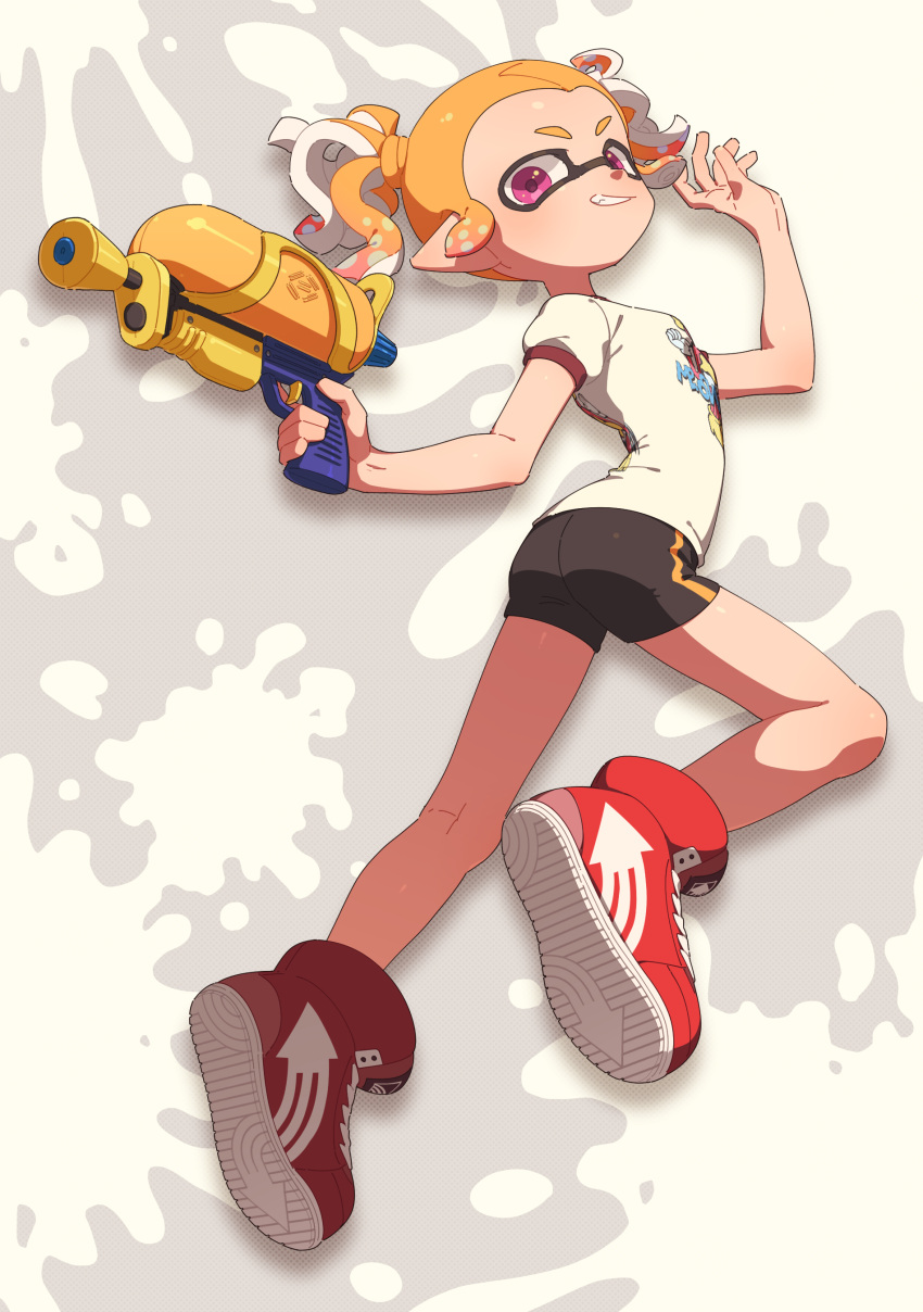 1girl, absurdres, bike_shorts, black_shorts, breasts, full_body, grin, high_tops