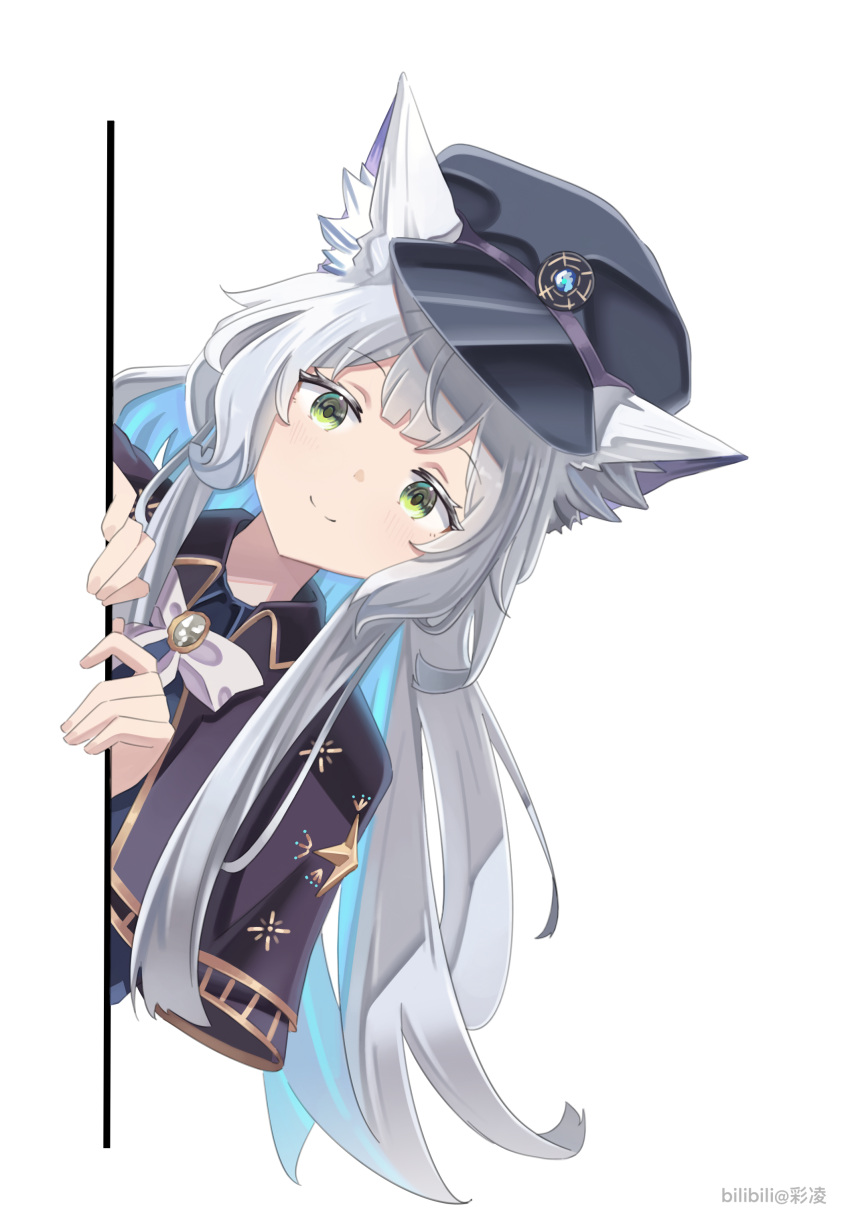 1girl, absurdres, animal_ear_fluff, animal_ears, arknights, black_capelet, black_hat, blue_hair, cai_ling, capelet, chinese_commentary, closed_mouth, collared_capelet, colored_inner_hair, commentary_request, green_eyes, grey_hair, hat, highres, leaning, leaning_to_the_side, looking_at_viewer, multicolored_hair, peaked_cap, rosmontis_(arknights), simple_background, smile, solo, split_mouth, white_background