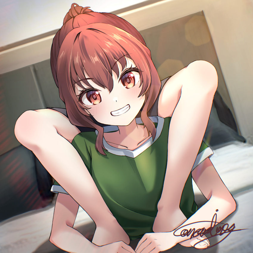 1girl, absurdres, backbend, barefoot, black_shorts, borrowed_character, brown_eyes, brown_hair, chest_stand, collarbone, commentary, contortion, contortiong, flexible, full_body, green_shirt, grin, hair_between_eyes, hayami_(flexophilia), highres, indoors, lens_flare, light_blush, looking_at_viewer, non-circular_lens_flare, on_bed, original, pillow, ponytail, shirt, short_sleeves, shorts, signature, smile, solo, t-shirt