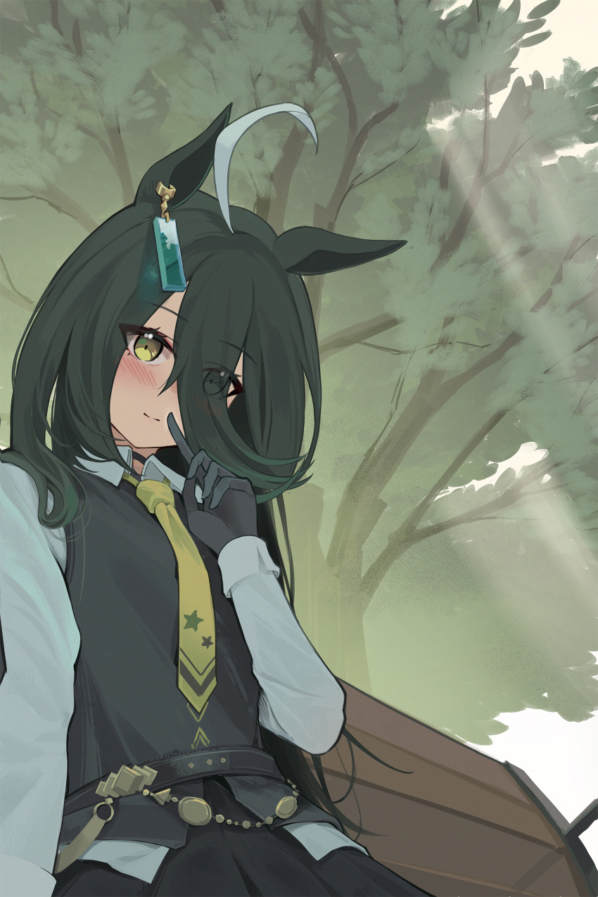1girl, absurdres, ahoge, animal_ears, black_choker, black_gloves, black_hair, black_shirt, black_skirt, blush, choker, closed_mouth, collared_shirt, commentary_request, dev_grater, ear_tag, earrings, gloves, hair_between_eyes, highres, horse_ears, horse_girl, jewelry, long_bangs, long_hair, long_hair_between_eyes, long_sleeves, looking_at_viewer, manhattan_cafe_(creeping_shadow)_(umamusume), manhattan_cafe_(umamusume), multicolored_hair, necktie, on_bench, outdoors, shirt, single_earring, sitting, skirt, smile, solo, tree, umamusume, very_long_hair, white_hair, white_shirt, yellow_eyes, yellow_necktie