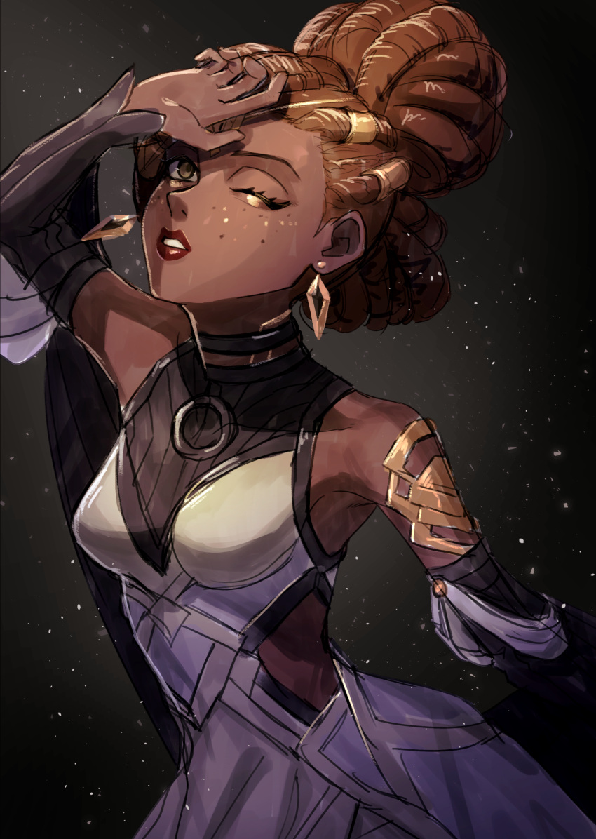 1girl, absurdres, arcane:_league_of_legends, arm_up, armor, armpits, bare_shoulders, black_background, brown_hair, clothing_cutout, commentary_request, dark-skinned_female, dark_skin, dated_commentary, detached_sleeves, dreadlocks, dress, earrings, from_side, glitter_makeup, gold_armor, gold_earrings, green_eyes, hair_ornament, hair_up, hand_over_eye, highres, hip_vent, jewelry, league_of_legends, light_particles, long_sleeves, looking_up, mel_(league_of_legends), mixed-language_commentary, one_eye_closed, parted_lips, red_lips, shade, shoulder_plates, sleeveless, sleeveless_dress, solo, standing, teiminfinity, upper_body, very_dark_skin