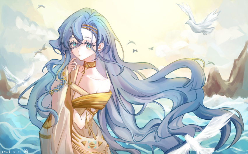 1girl, 37_(reverse:1999), :/, ancient_greek_clothes, armlet, artist_name, bird, blue_eyes, blue_hair, dated, floating_hair, gold_choker, greco-roman_clothes, hair_between_eyes, hand_up, highres, jewelry, long_hair, looking_at_viewer, ocean, que_(quebai83301), reverse:1999, signature, single_bare_shoulder, sky, solo, toga, upper_body, very_long_hair, white_bird, yellow_sky