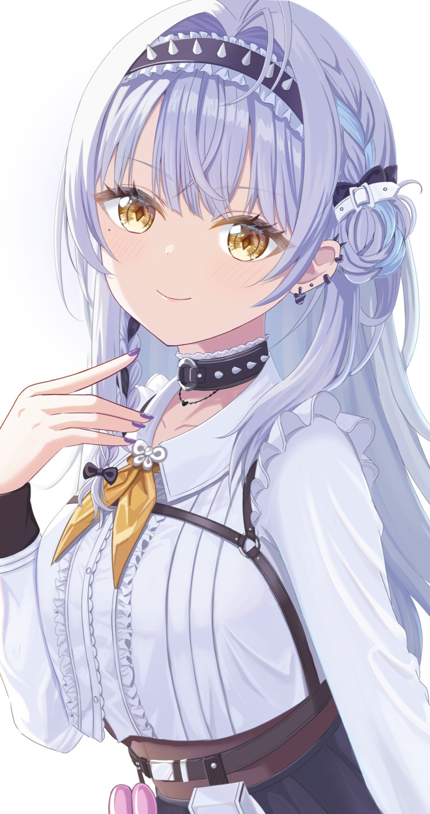 1girl, antenna_hair, black_choker, black_hairband, choker, closed_mouth, collar, commentary_request