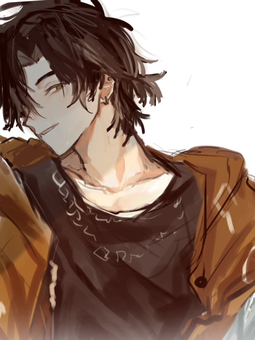 1boy, alternate_costume, bishounen, black_hair, black_shirt, brown_hair, brown_jacket, cheng_xiaoshi, collarbone, ear_piercing, earrings, hair_over_one_eye, highres, hood, hood_down, hooded_jacket, jacket, jewelry, looking_at_viewer, male_focus, open_clothes, open_jacket, parted_lips, piercing, ponytail, savbangpogojig, shiguang_dailiren, shirt, short_hair, short_ponytail, sideways_glance, simple_background, sketch, smile, solo, upper_body, white_background, yellow_eyes