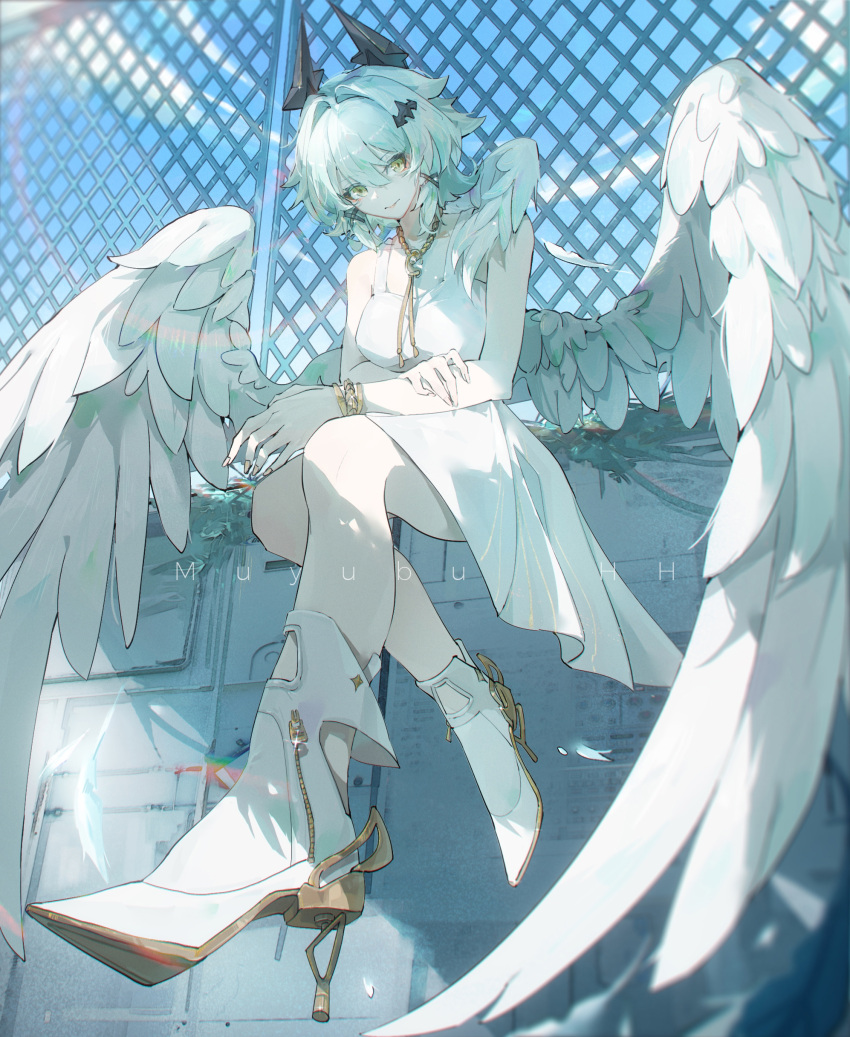 1girl, absurdres, alternate_costume, black_horns, caesar_king_(zenless_zone_zero), chinese_commentary, closed_mouth, commentary_request