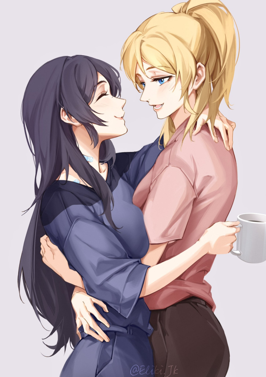2girls, ayase_eli, bandaid, blonde_hair, blue_eyes, blush, closed_eyes, coffee_mug