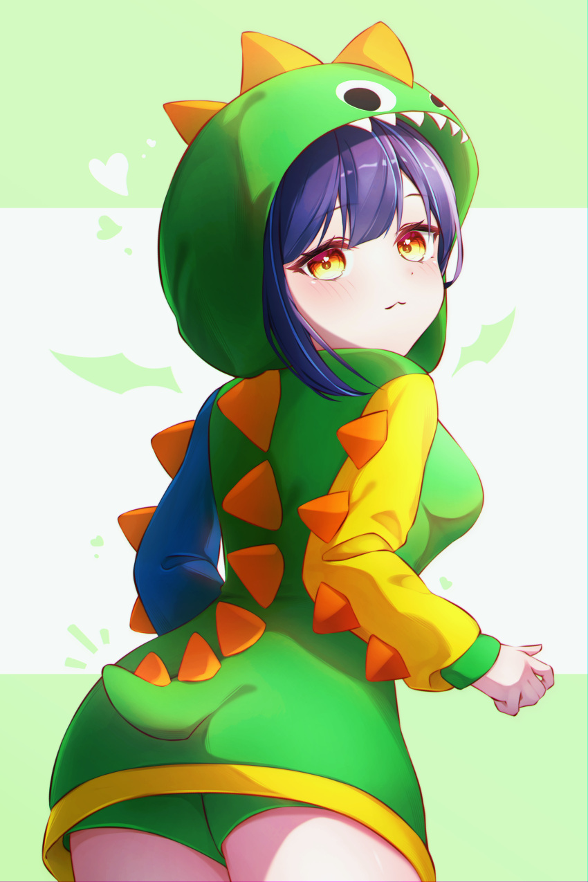 1girl, :3, absurdres, ass, blue_hair, blush, breasts, commentary, from_behind, green_background, green_shorts, heart, highres, hood, hood_up, hoodie, ivl0107, korean_commentary, lilpa, long_sleeves, looking_at_viewer, looking_back, short_hair, shorts, solo, virtual_youtuber, waktaverse, yellow_eyes