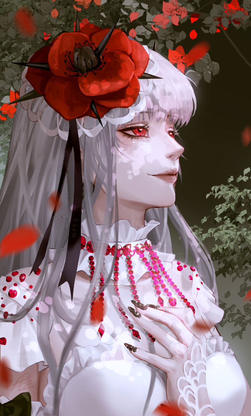 1girl, absurdres, babydoll, black_nails, chinese_commentary, collar, commentary, coquelic_(path_to_nowhere), dated, detached_collar, diffraction_spikes, fascinator, flower, frilled_collar, frills, from_side, glitter_makeup, glitter_nails, hair_flower, hair_ornament, hand_on_own_chest, highres, leaf, lens_flare, looking_up, nail_polish, path_to_nowhere, qimufanghua, red_eyes, red_flower, signature, solo, thorns, upper_body, watermark, white_babydoll, white_hair