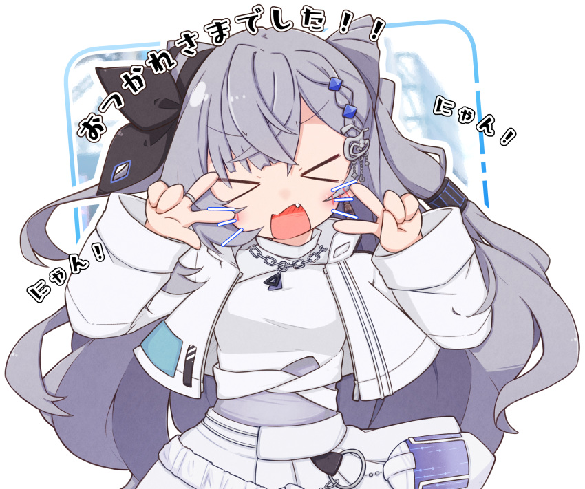 >_<, 1girl, closed_eyes, commentary_request, cone_hair_bun, double_v, earrings, fang