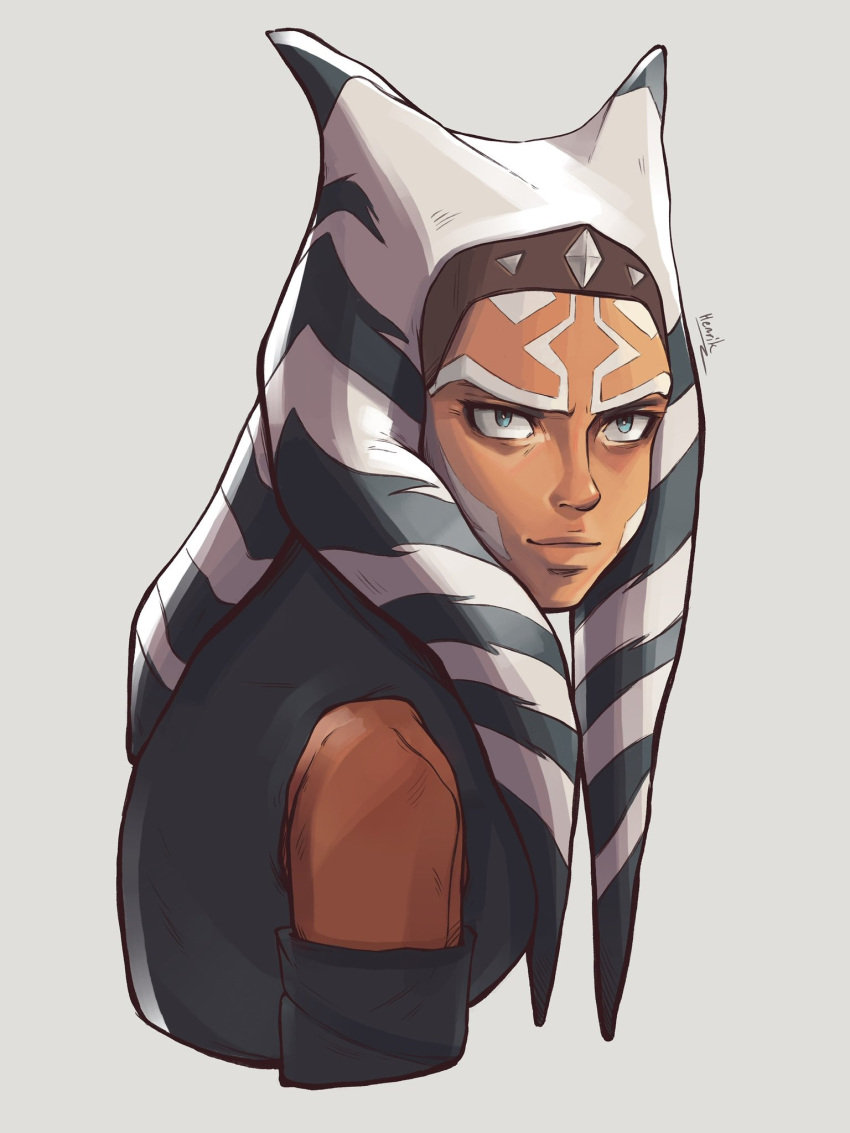 1girl, ahsoka_tano, alien, blue_eyes, colored_skin, facial_mark, glacier_gladis, grey_background, highres, orange_skin, signature, simple_background, solo, star_wars, the_mandalorian, togruta, upper_body
