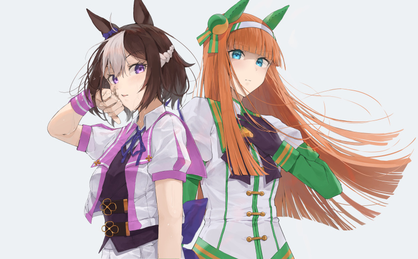 2girls, 9_no_seicho_nikki, absurdres, ahoge, animal_ears, arm_at_side, black_bow, black_gloves, blunt_bangs, blush, bow, breasts, brown_hair, closed_mouth, collared_shirt, commentary, commentary_request, cropped_jacket, dirty, dirty_face, ear_bow, ear_covers, gloves, green_eyes, green_sailor_collar, green_sleeves, grey_background, hairband, hand_up, highres, hime_cut, horse_ears, horse_girl, long_hair, long_sleeves, looking_at_viewer, mud, multicolored_hair, multiple_girls, neck_ribbon, orange_hair, parted_lips, puffy_short_sleeves, puffy_sleeves, purple_vest, ribbon, sailor_collar, shirt, short_hair, short_sleeves, silence_suzuka_(innocent_silence)_(umamusume), silence_suzuka_(umamusume), simple_background, skirt, small_breasts, special_week_(special_dreamer)_(umamusume), special_week_(umamusume), sweat, two-tone_hair, umamusume, upper_body, vest, violet_eyes, white_hairband, white_skirt, wiping_face, wristband