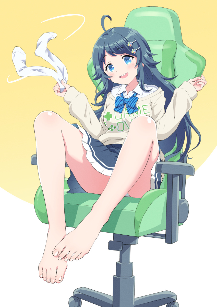 1girl, absurdres, barefoot, feet, foot_focus, greek_toe, highres, honshiro_nikori