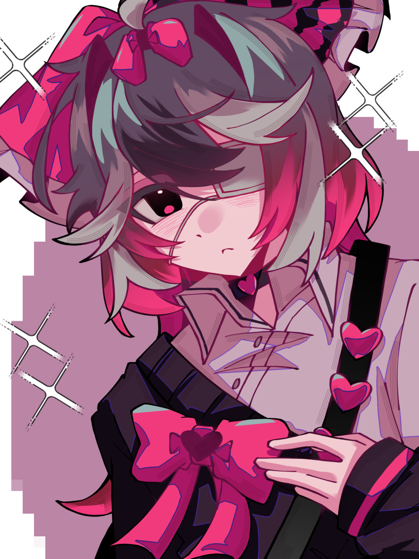 1girl, absurdres, amy_(pixiv_122510036), bishie_sparkle, black_bow, black_cardigan, black_hair, bow, cardigan, choker, collared_shirt, commentary, eyepatch, gradient_hair, hair_bow, heart, heart_choker, highres, medical_eyepatch, medium_hair, multicolored_hair, pink_bow, pink_hair, project_moon, schna_jang, shirt, solo, streaked_hair, two-tone_bow, white_shirt, white_streaks