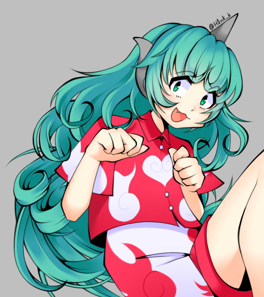 :d, aqua_hair, fang, green_eyes, grey_background, highres, honkattack, horns