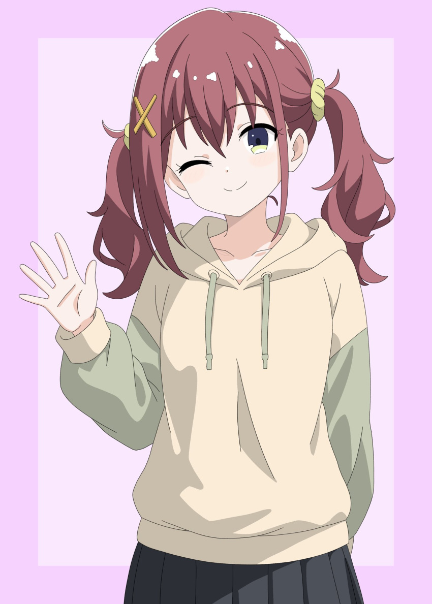 1girl, black_skirt, commentary_request, furutachi_kurea, hair_ornament, hibi_wa_sugiredo_meshi_umashi, highres, hood, hoodie, jin_1116, multiple_hair_clips, one_eye_closed, red_hair, simple_background, skirt, smile, solo, twintails, waving, x_hair_ornament, yellow_hoodie