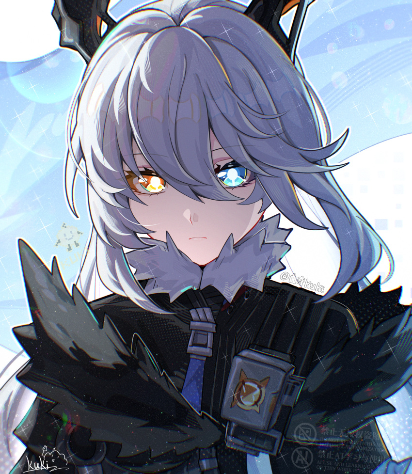 1girl, black_coat, black_horns, blue_eyes, coat, commentary_request, cutescookie, fur-trimmed_coat