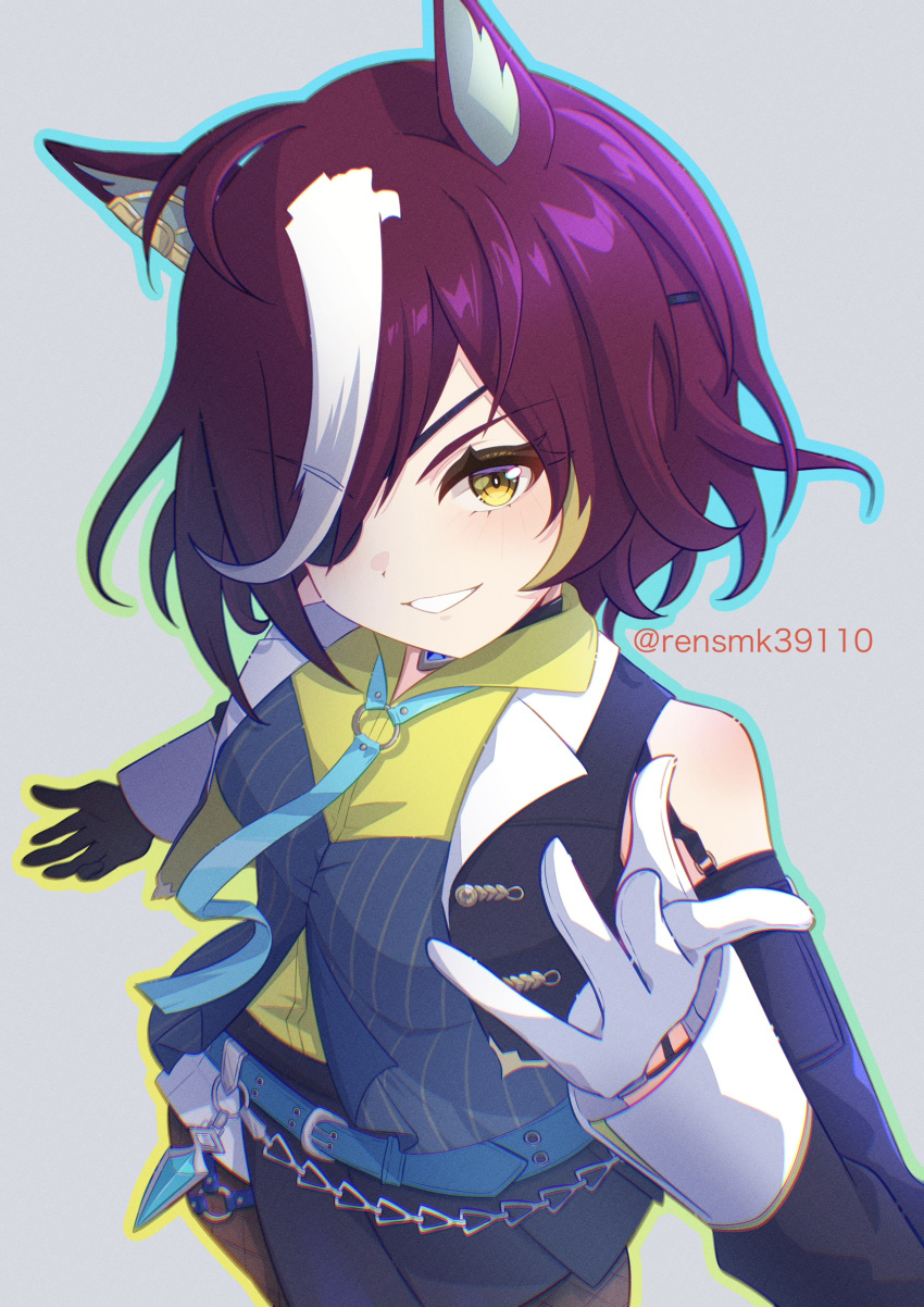 1girl, animal_ears, asymmetrical_gloves, belt, black_gloves, blue_belt, blue_necktie, blue_vest, blush, brown_hair, commentary_request, detached_sleeves, eyepatch, fishnet_pantyhose, fishnets, gloves, hair_over_one_eye, highres, horse_ears, horse_girl, jacket, long_sleeves, looking_at_viewer, mismatched_gloves, multicolored_hair, necktie, open_mouth, pantyhose, pendant_choker, ren-smk39110, shirt, short_hair, simple_background, sleeveless, sleeveless_jacket, smile, solo, streaked_hair, tanino_gimlet_(embodiment_of_keravnos)_(umamusume), tanino_gimlet_(umamusume), umamusume, vest, white_gloves, white_hair, yellow_eyes, yellow_shirt
