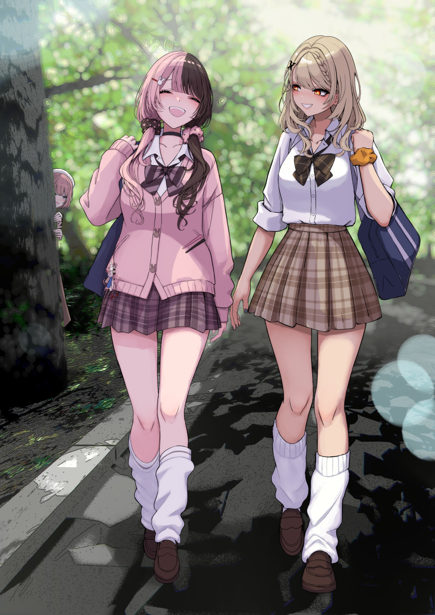 3girls, alternate_costume, amayui_moka, bag, behind_tree, beret, black_choker, black_nails