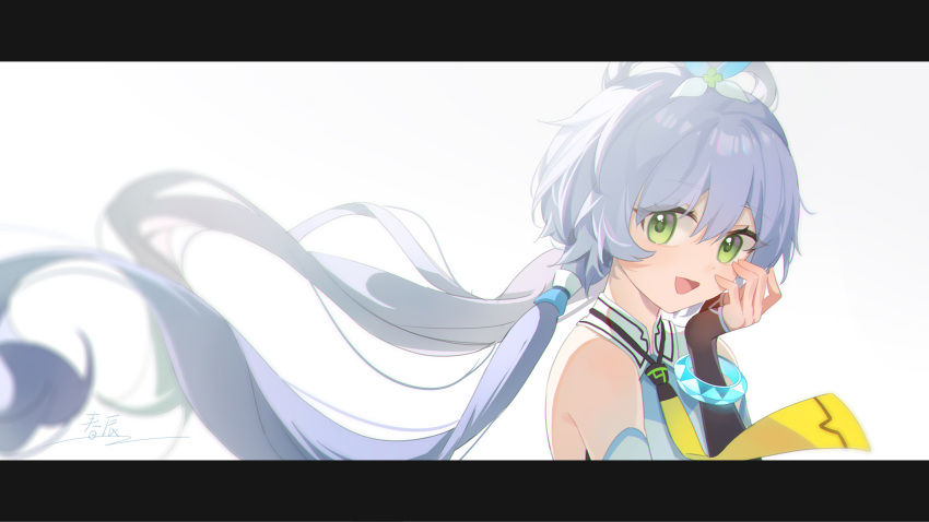 1girl, bare_shoulders, black_gloves, commentary_request, feixianji_(hairstyle), gloves, green_eyes, grey_hair